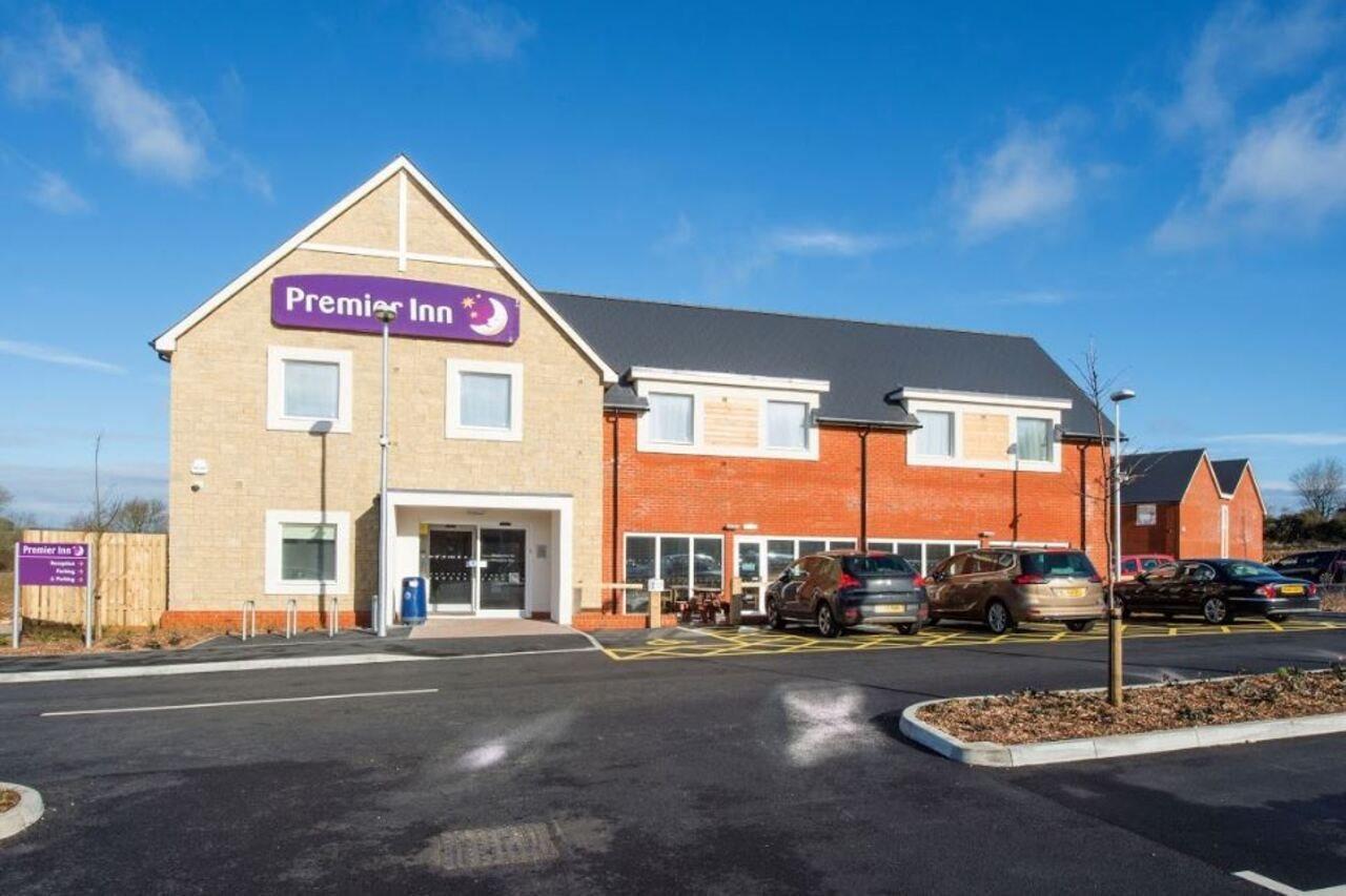 Premier Inn Isle Of Wight Sandown Shanklin Exterior photo