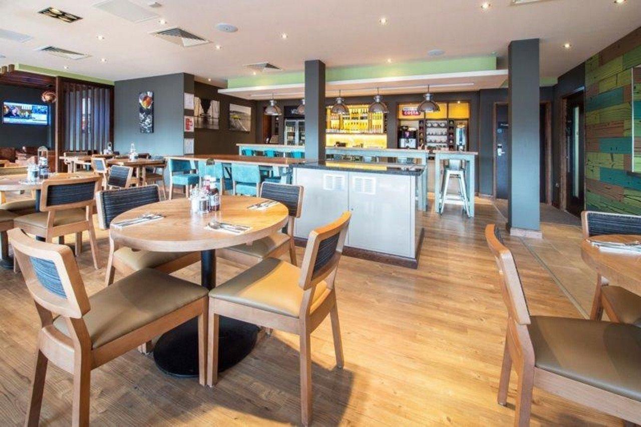 Premier Inn Isle Of Wight Sandown Shanklin Exterior photo